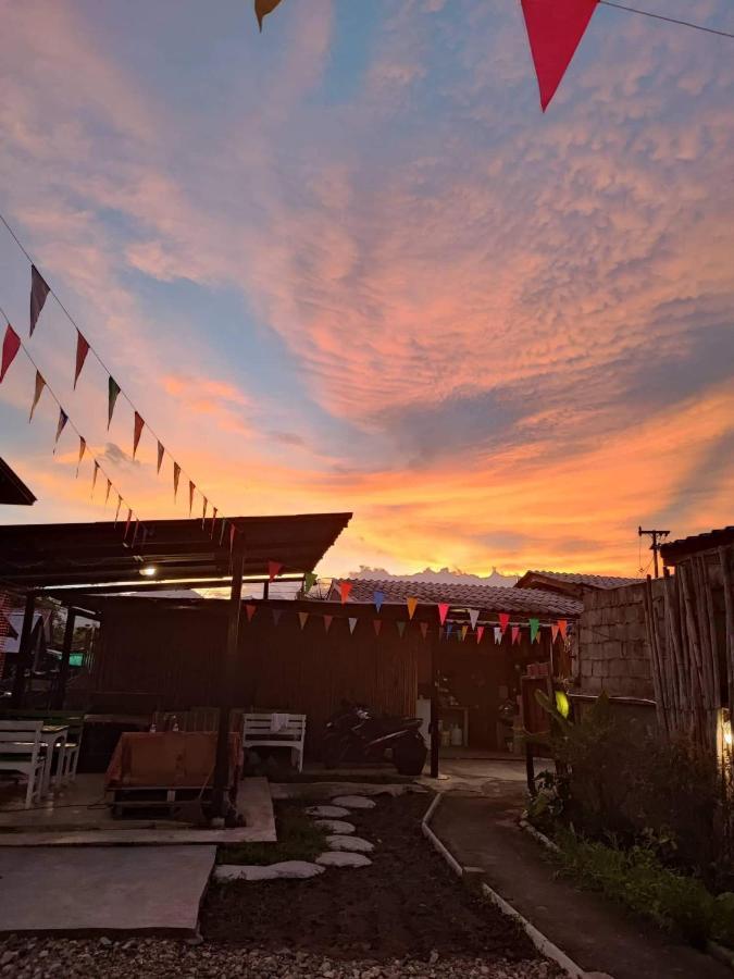 Topp Paiway Hostel Eksteriør billede